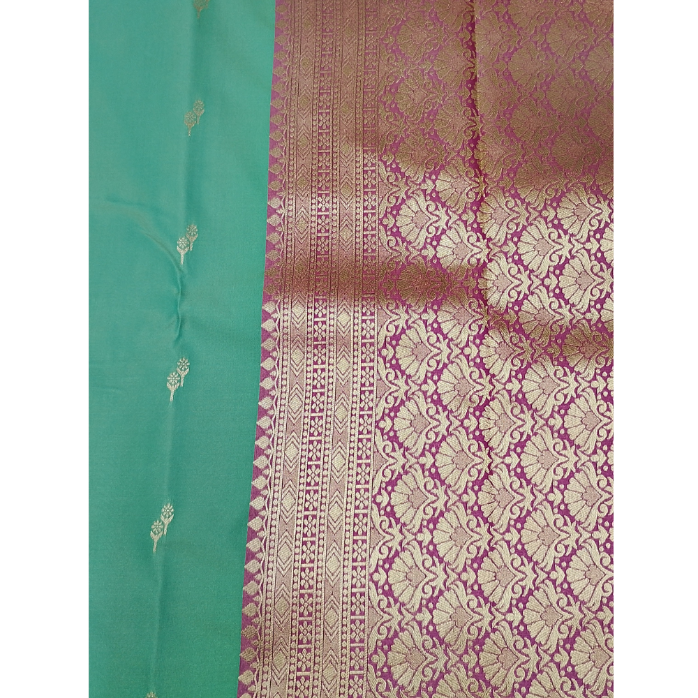 Green colour with Pink blouse n pallu Semi Soft Silk Saree