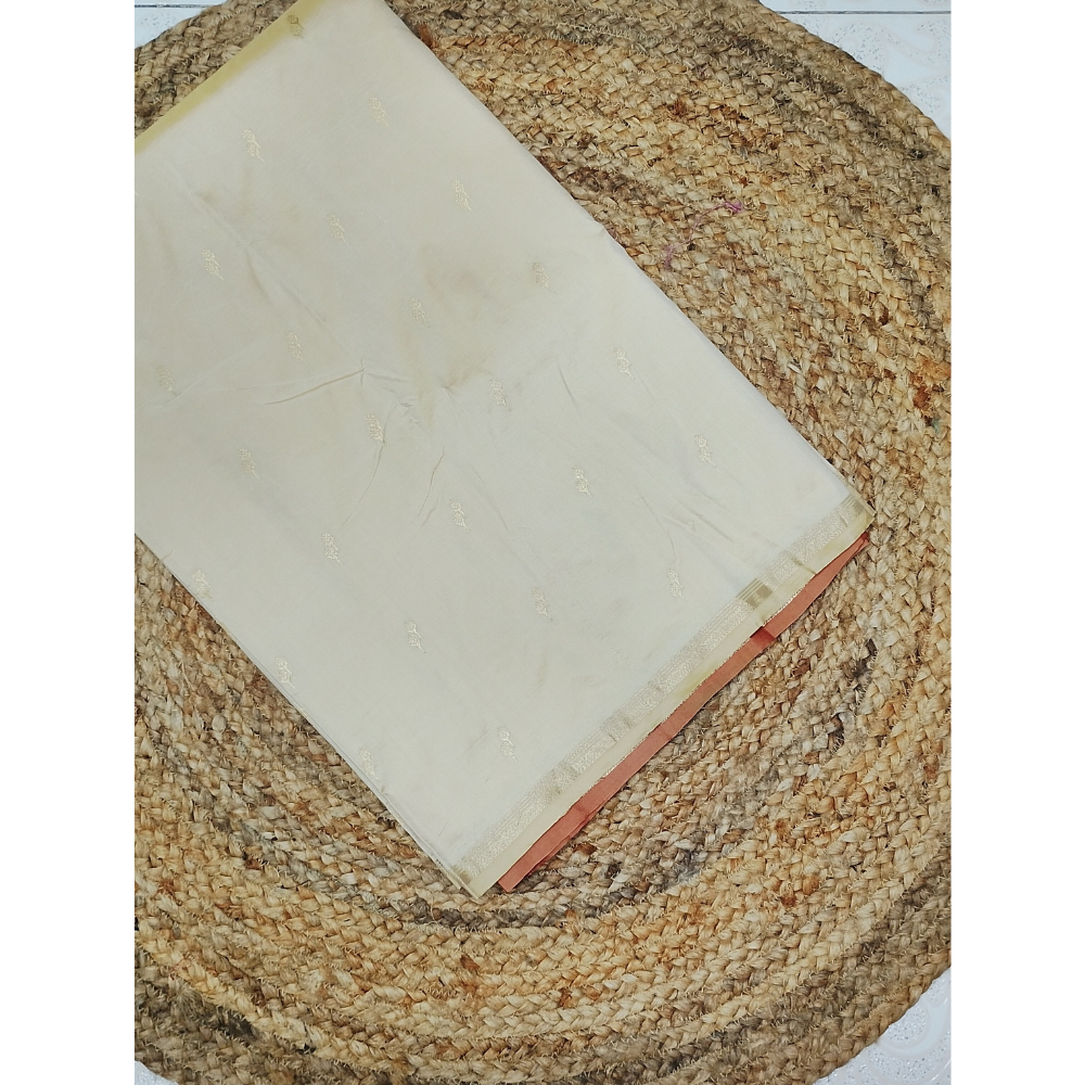 Beige colour red blouse n pallu Semi Soft Silk Saree